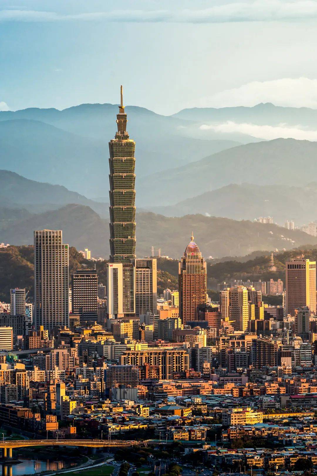 台湾，向亲爱的听众朋友们致敬